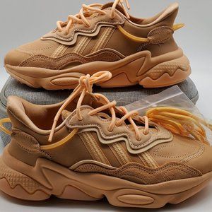 Adidas Originals Boys Size 4 Ozweego Glow Orange Tint FZ1962 NEW